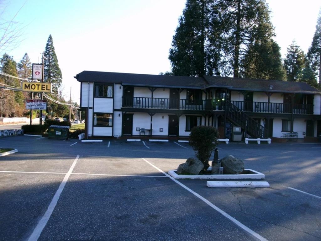 Coach N Four Motel Grass Valley Ngoại thất bức ảnh